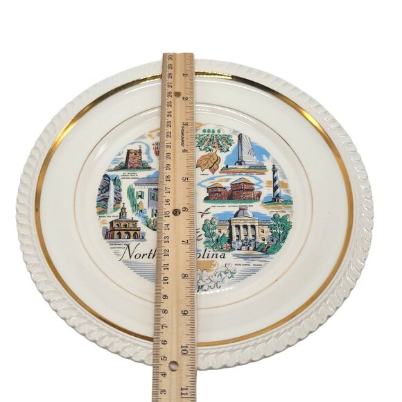 Vintage North Carolina Souvenir Plate With Gold Trim & Scenic Illustrations - Picture 2 of 10